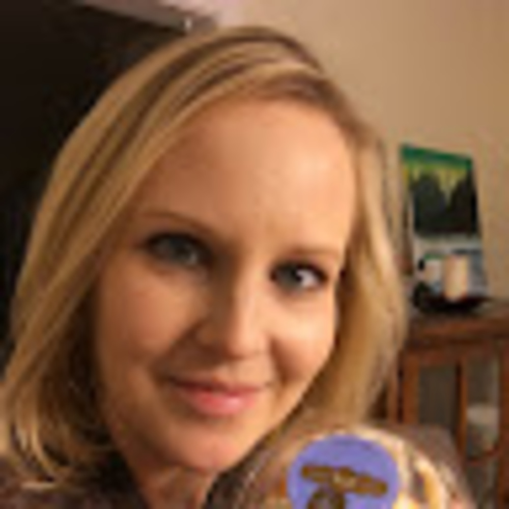 Meet your Posher, Holly